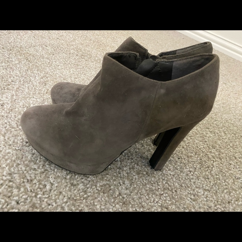 Grey suede pumps